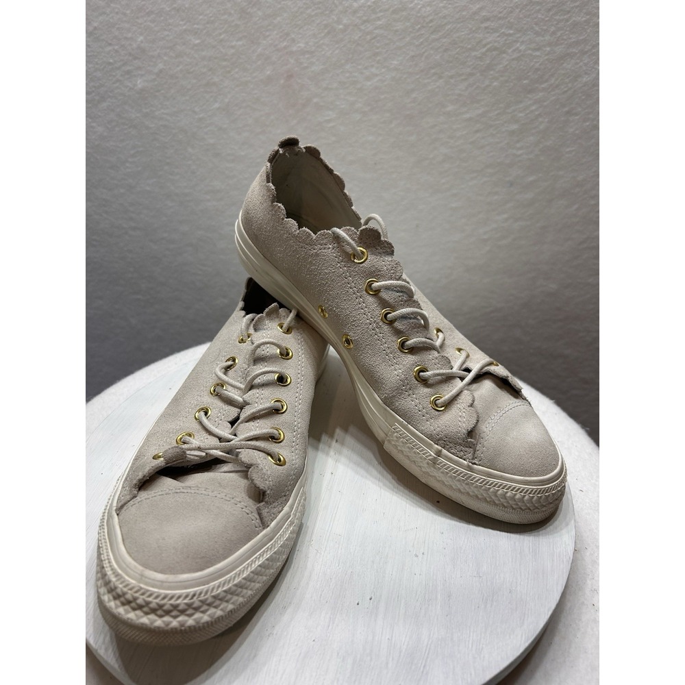 Converse Chuck Taylor All Star Scallop Women's 9.5 Bone Suede EUC